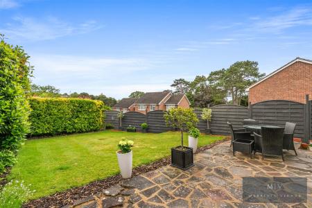 3 bedroom Detached house for sale in Purley Downs Road, South Croydon