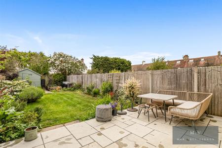 5 bedroom Terraced House for sale in Pagehurst Road, Croydon