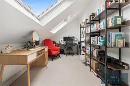 5 bedroom Terraced House for sale in Pagehurst Road, Croydon