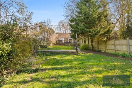 4 bedroom Detached bungalow for sale in Church Way, South Croydon