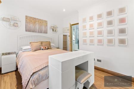 4 bedroom Detached bungalow for sale in Church Way, South Croydon