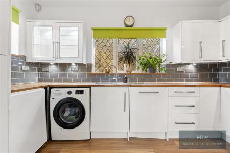 4 bedroom Detached bungalow for sale in Church Way, South Croydon