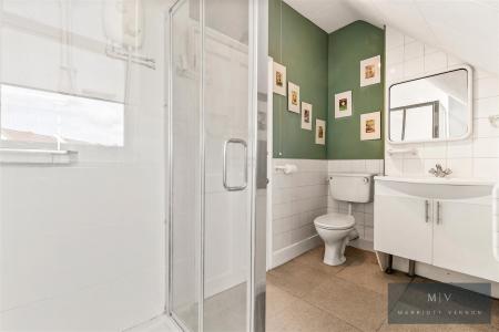 5 bedroom Semi-detached house for sale in Blenheim Crescent, South Croydon