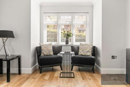 3 bedroom Detached house for sale in Hillside Road, Coulsdon