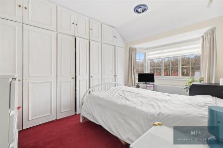 5 bedroom Semi-detached house for sale in Byron Road, South Croydon