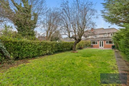 5 bedroom Semi-detached house for sale in Byron Road, South Croydon