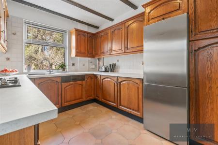 3 bedroom Detached house for sale in Whitgift Avenue, South Croydon