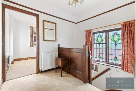 3 bedroom Detached house for sale in Whitgift Avenue, South Croydon