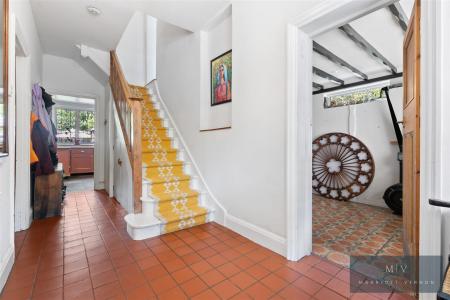 5 bedroom Detached house for sale in Haling Grove, South Croydon