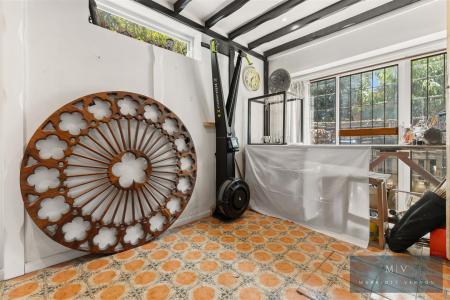 5 bedroom Detached house for sale in Haling Grove, South Croydon