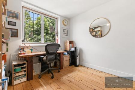 5 bedroom Detached house for sale in Haling Grove, South Croydon
