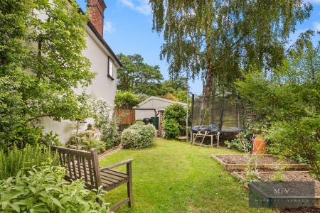 5 bedroom Detached house for sale in Haling Grove, South Croydon