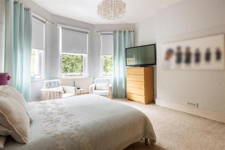 5 bedroom Detached house for sale in Coombe Road, Croydon