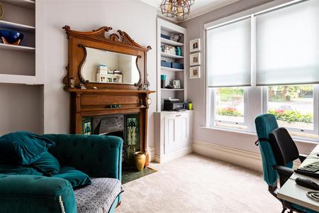 5 bedroom Detached house for sale in Coombe Road, Croydon
