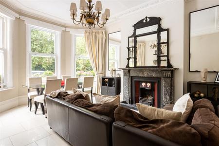 5 bedroom Detached house for sale in Coombe Road, Croydon