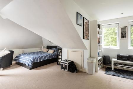 5 bedroom Detached house for sale in Coombe Road, Croydon