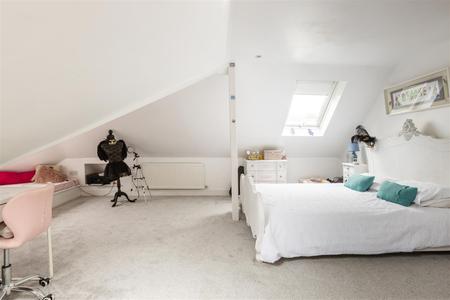5 bedroom Detached house for sale in Coombe Road, Croydon