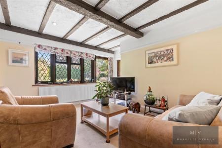 4 bedroom Detached house for sale in Croham Manor Road, South Croydon