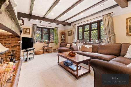 4 bedroom Detached house for sale in Croham Manor Road, South Croydon