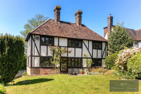 4 bedroom Detached house for sale in Croham Manor Road, South Croydon