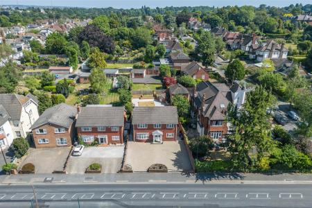 5 bedroom Detached house for sale in Croham Road, South Croydon