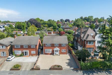 5 bedroom Detached house for sale in Croham Road, South Croydon
