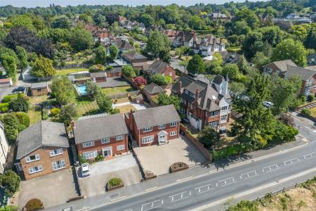 5 bedroom Detached house for sale in Croham Road, South Croydon