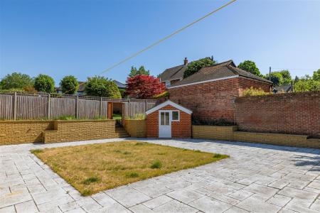 5 bedroom Detached house for sale in Croham Road, South Croydon