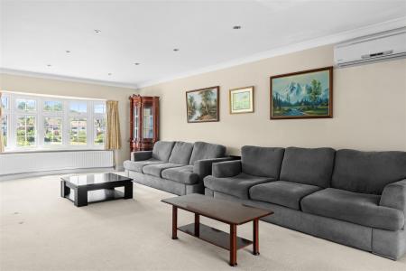 5 bedroom Detached house for sale in Croham Road, South Croydon