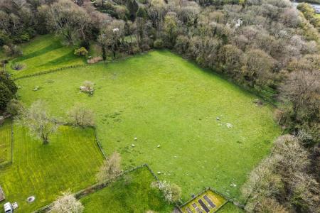 5 bedroom Detached house for sale in Hextalls Lane, Bletchingley, Redhill
