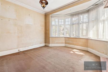 6 bedroom Detached house for sale in Croham Park Avenue, South Croydon