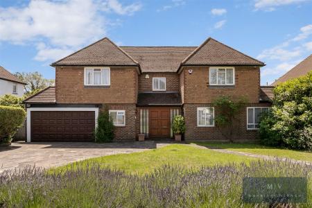 4 bedroom Detached house for sale in Ranmore Avenue, Croydon