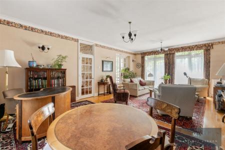 4 bedroom Detached house for sale in Ranmore Avenue, Croydon