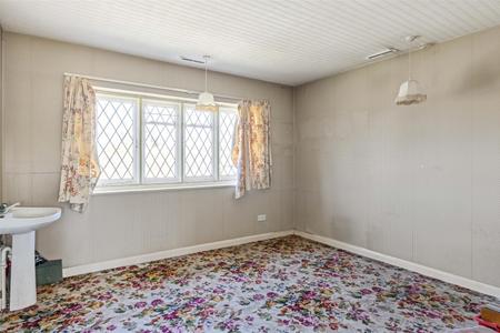 6 bedroom Detached house for sale in Grimwade Avenue, Croydon
