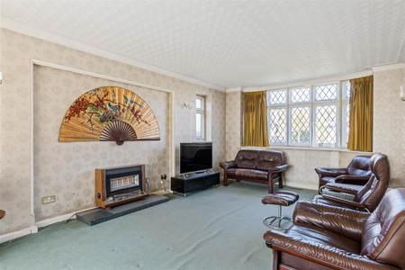 6 bedroom Detached house for sale in Grimwade Avenue, Croydon