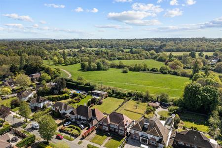 6 bedroom Detached house for sale in Grimwade Avenue, Croydon