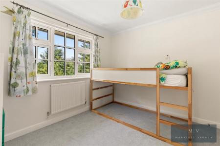 5 bedroom Detached house to let in Oakwood, Harding Close, Croydon