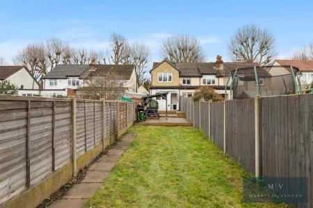 2 bedroom End of terrace house for sale in Colston Avenue, Carshalton
