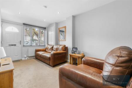 2 bedroom End of terrace house for sale in Colston Avenue, Carshalton