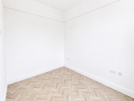 1 bedroom Flat to let in South Park Hill Road, South Croydon