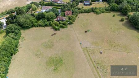 3 bedroom Detached house for sale in Maypole Road, Orpington