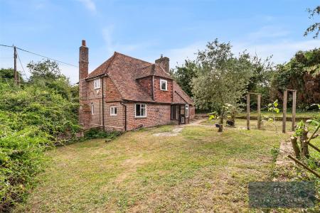 3 bedroom Detached house for sale in Maypole Road, Orpington