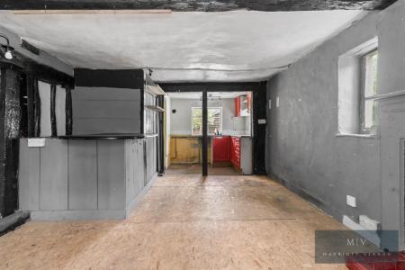3 bedroom Detached house for sale in Maypole Road, Orpington