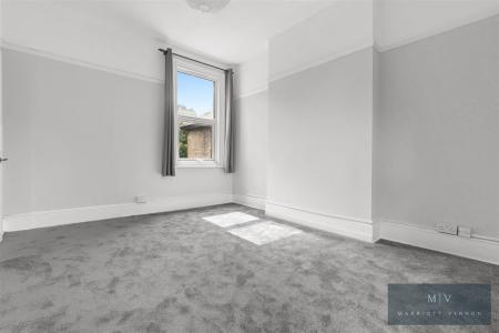 1 bedroom Flat for sale in Coombe Road, Croydon
