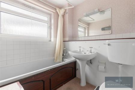 2 bedroom Flat for sale in Cotelands, Croydon