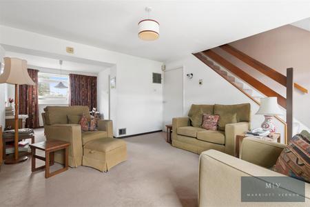 2 bedroom Flat for sale in Cotelands, Croydon