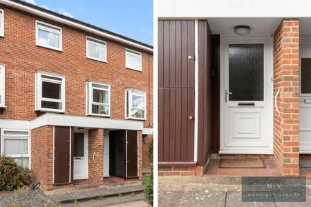 2 bedroom Flat for sale in Cotelands, Croydon