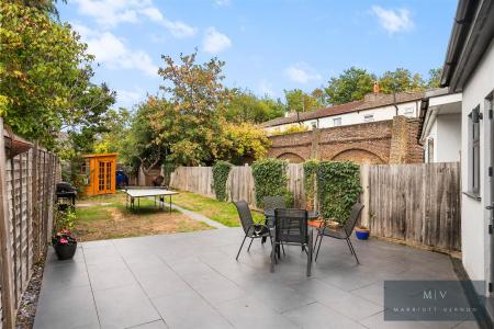 3 bedroom Semi-detached house for sale in Hurst Road, Croydon