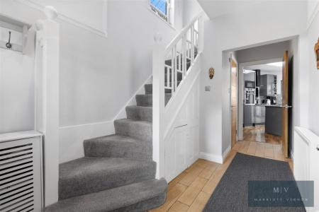 3 bedroom Semi-detached house for sale in Hurst Road, Croydon