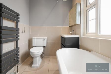 3 bedroom Semi-detached house for sale in Hurst Road, Croydon